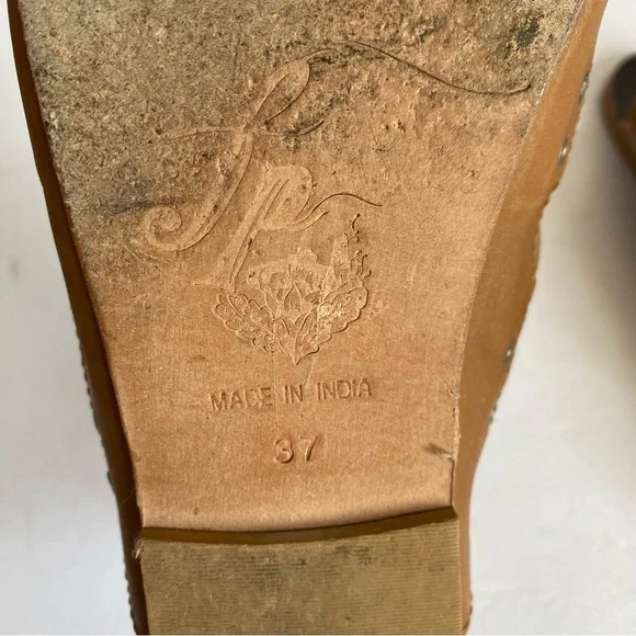 Free People Tan Strappy Sandals - Picture 8 of 11